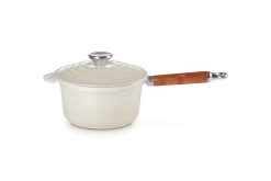 Le Creuset Sauspan Met Deksel En Houten Steel ø 18 Cm Gietijzer Meringue